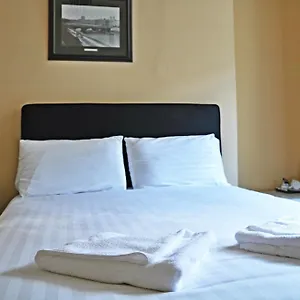  Hotel Lyndon